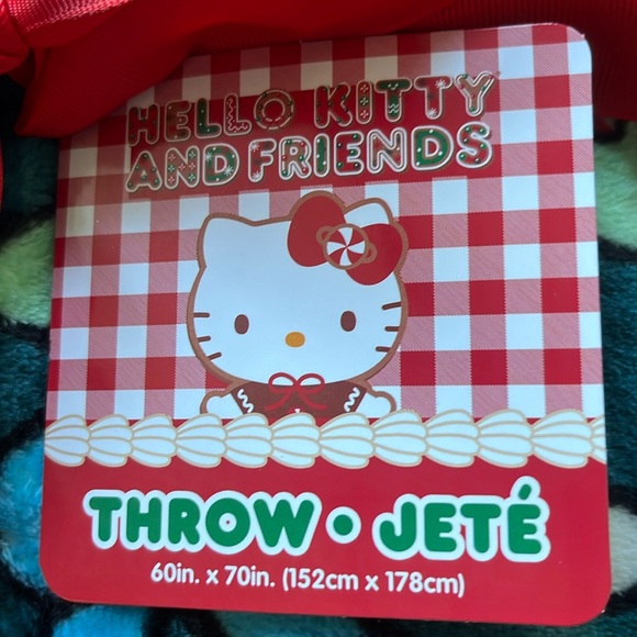 NWT Sanrio Hello Kitty and Friends Plush Christmas Throw 60x70 inches - Picture 3 of 8